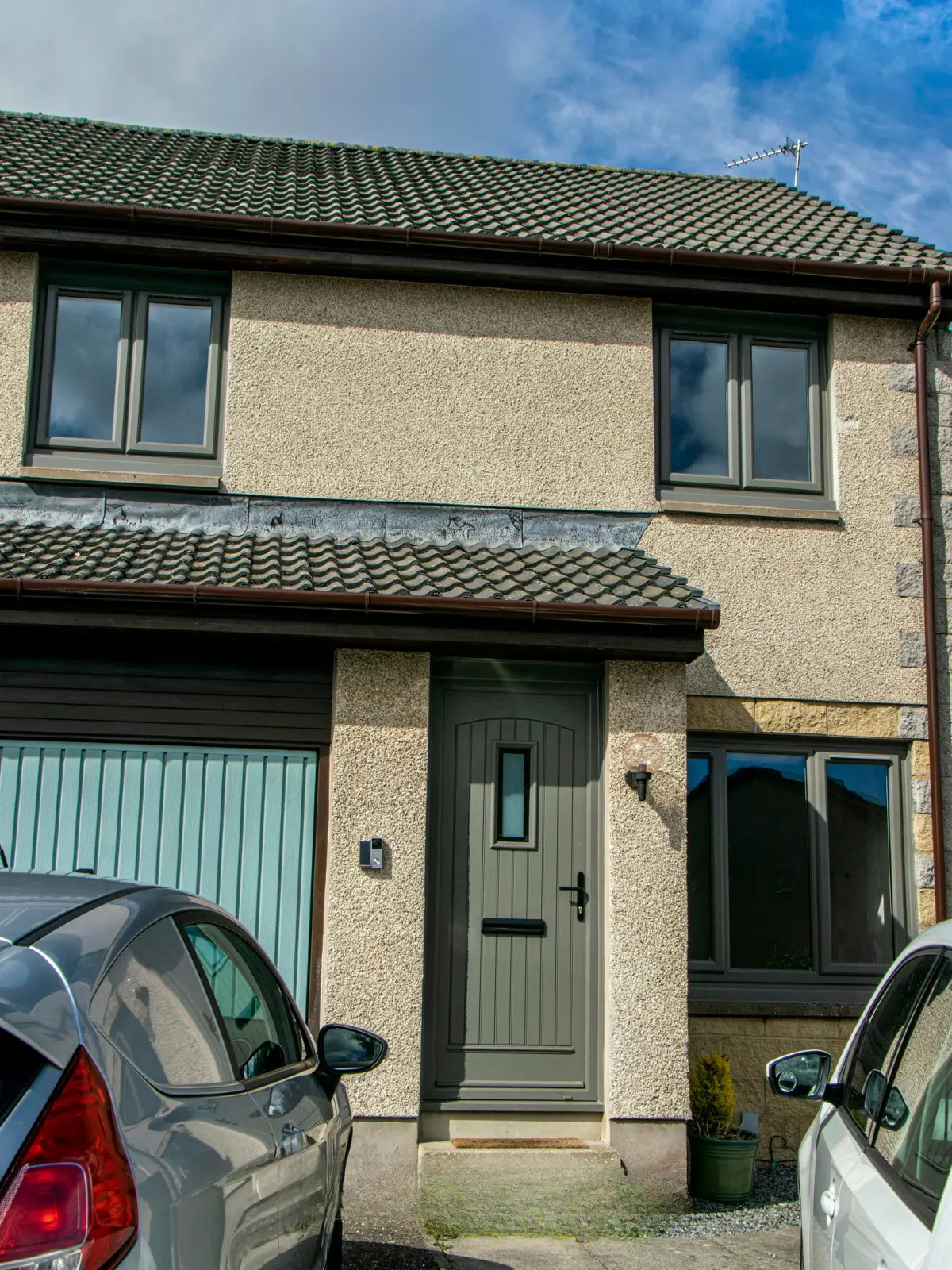 Anthracite grey composite front door installation, Dundee